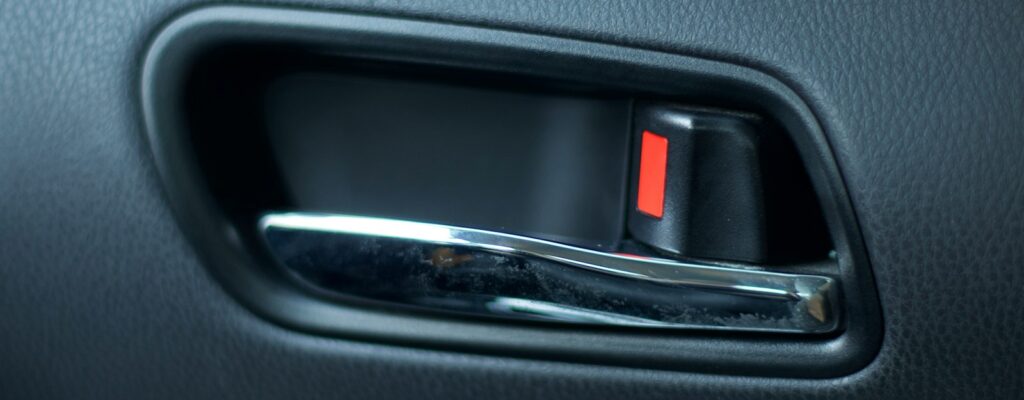 black car door handle bar